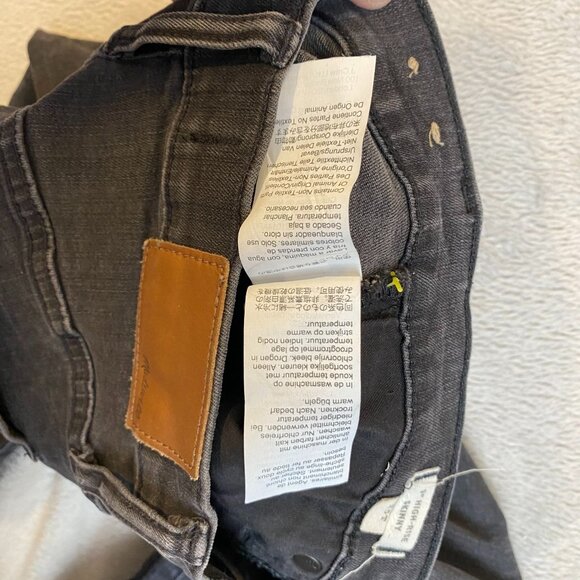 Madewell Womans Jeans 25T Black with Frayed Hem Distressed High-Rise Skinny - Picture 14 of 16